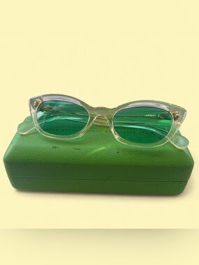👓 RARE fashion brand company cat eye sunglasses 👓